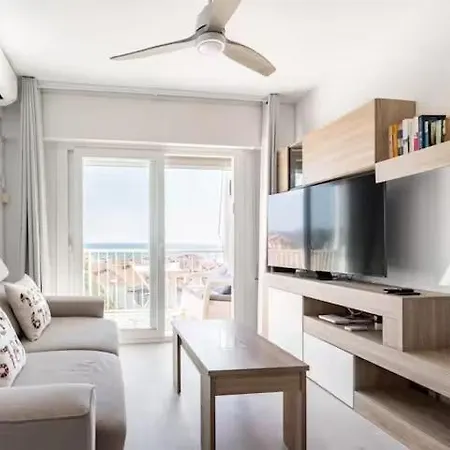 Rentitspain - - Vistas únicas Al Mar Mediterráneo Nerja