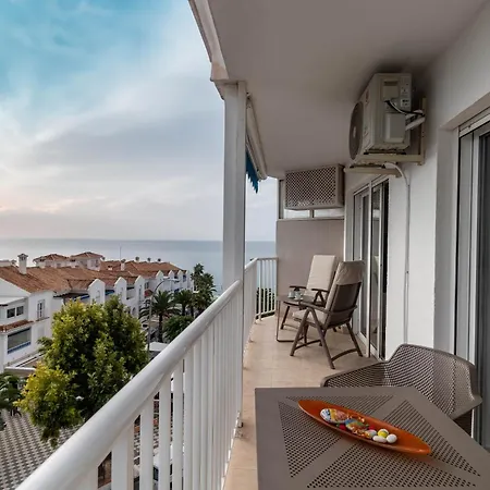 Rentitspain - - Vistas únicas Al Mar Mediterráneo * Nerja